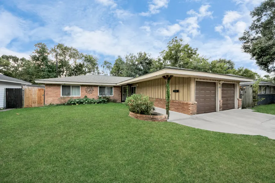 5758 Heron Drive, Houston, TX 77033 - Image #3