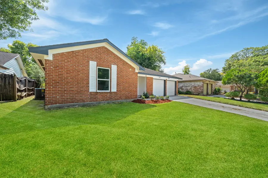 15415 W Hampton Circle, Houston, TX 77071 - Image #3