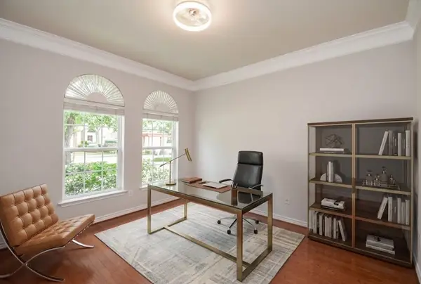 406 Sterling Heights Lane, Houston, TX 77094