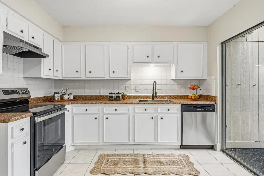 7204 S Dairy Ashford Road, Houston, TX 77072 - Image #2