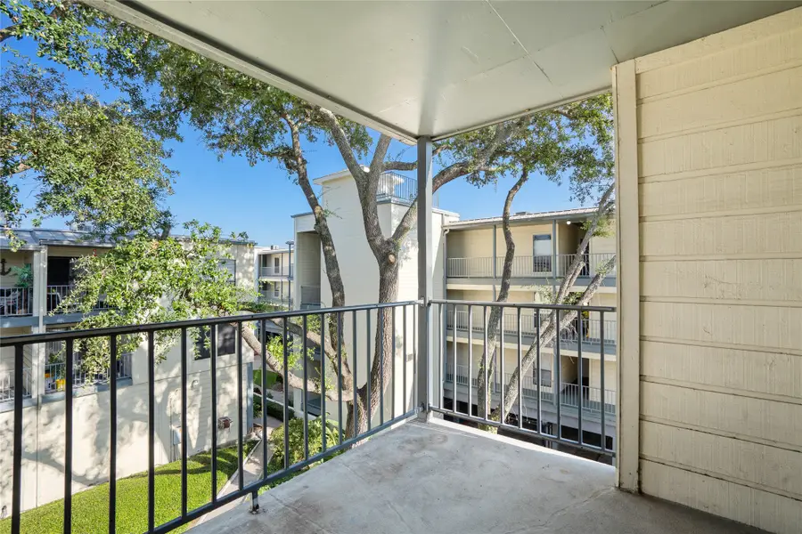 4001 Nasa Parkway #213, El Lago, TX 77586 - #3