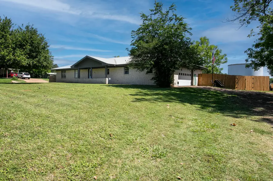107 E Reunion Street, Fairfield, TX 75840 - #2
