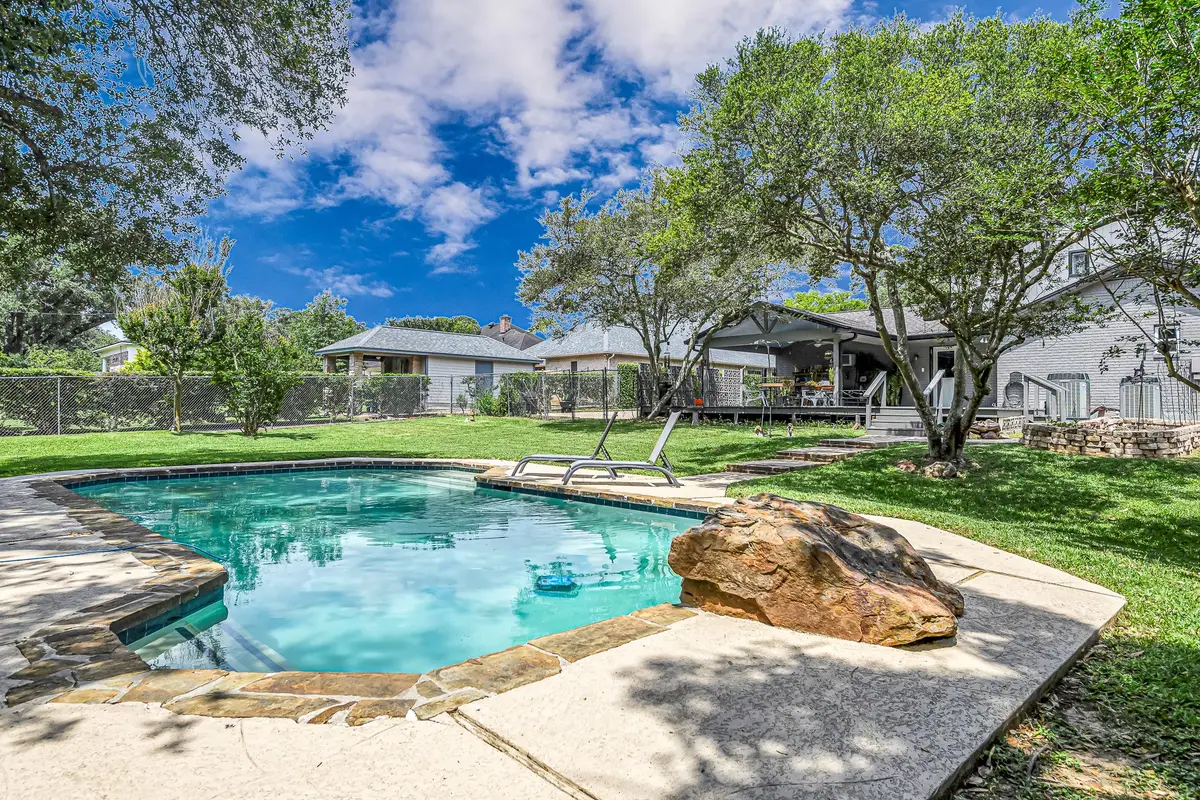 201 Hillcrest Drive, Richmond, TX 77469 - #1