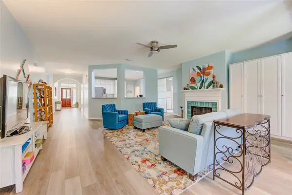 2007 Anchor Bay Court, Pearland, TX 77584