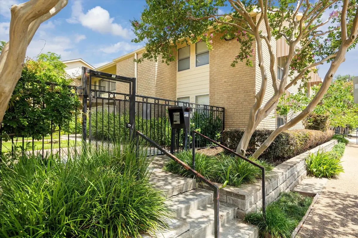 3131 Cummins Street #27, Houston, TX 77027 - Image #1