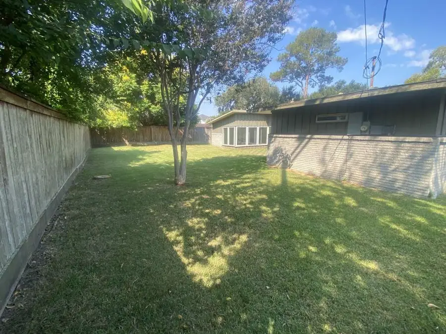 4711 Imogene Street, Houston, TX 77096 - Image #2