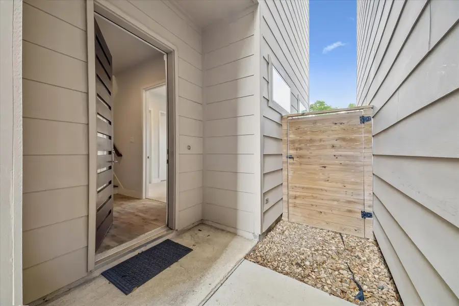 864 Wakefield Drive #E, Houston, TX 77018 - #2
