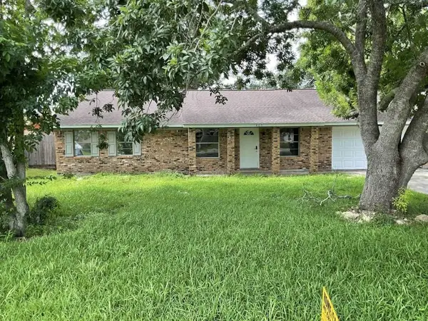 405 Oyster Creek Court, Richwood, TX 77531