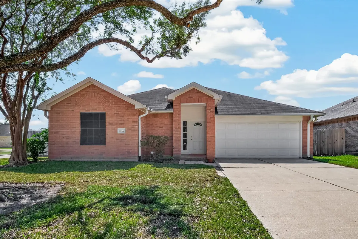 9202 Desirable Drive, La Porte, TX 77571 - #1