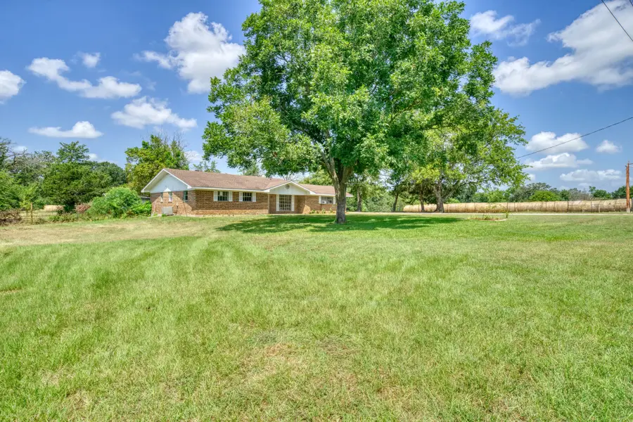 1927 Highway 75 N, Madisonville, TX 77864 - Image #3