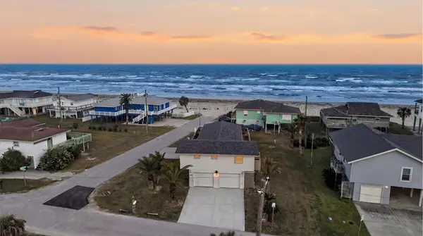 13001 John Reynolds Road, Galveston, TX 77554