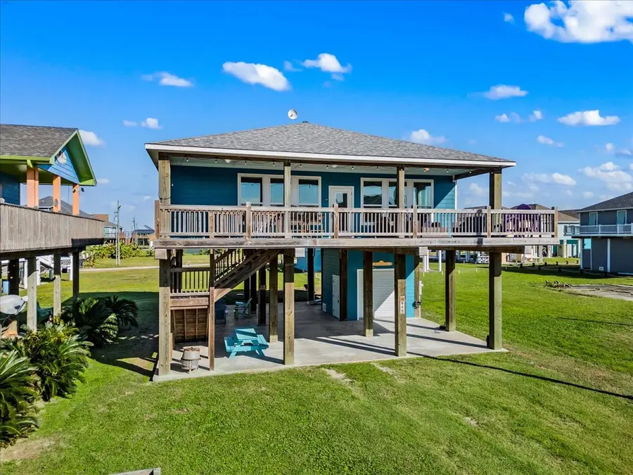 940 Driftwood Drive, Crystal Beach, TX 77650 - #2