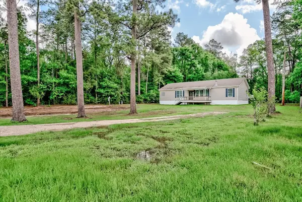 16741 Us Highway 69 S, Warren, TX 77664