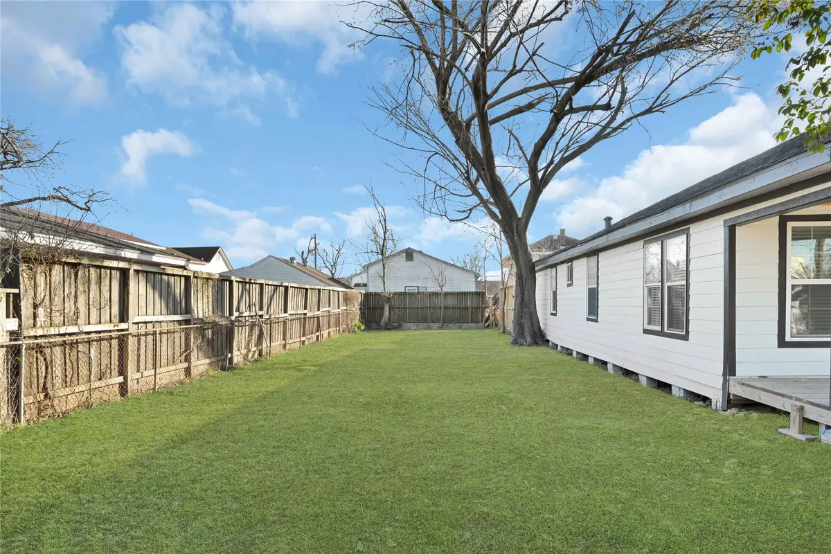 7816 Avenue F, Houston, TX 77012 - Image #1