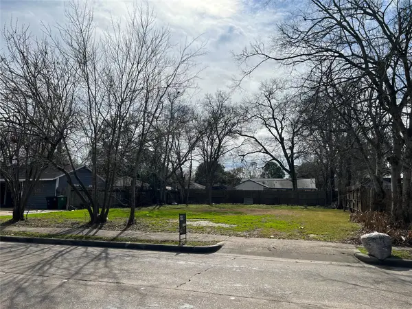 5905 Beechnut Street, Houston, TX 77074