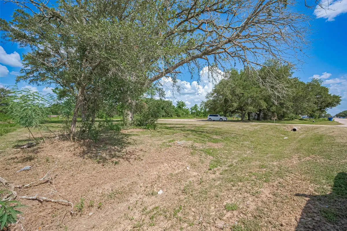 210 5th Street, Hempstead, TX 77445 - Image #1