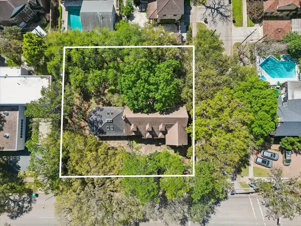 2047 University Boulevard, Houston, TX 77030