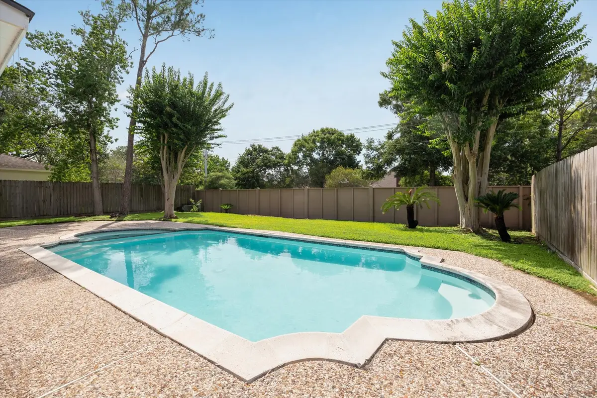 607 Oak Harbor Drive, Houston, TX 77062 - Image #1