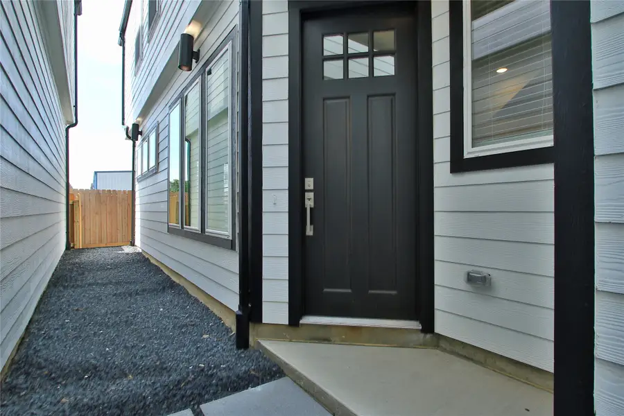 910B W 21st Street, Houston, TX 77008 - Image #2