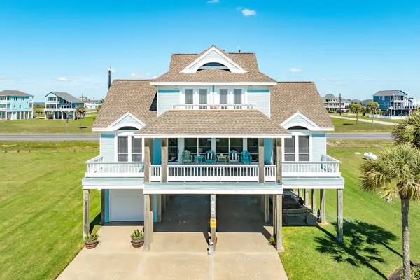 18810 W De Vaca Lane, Galveston, TX 77554