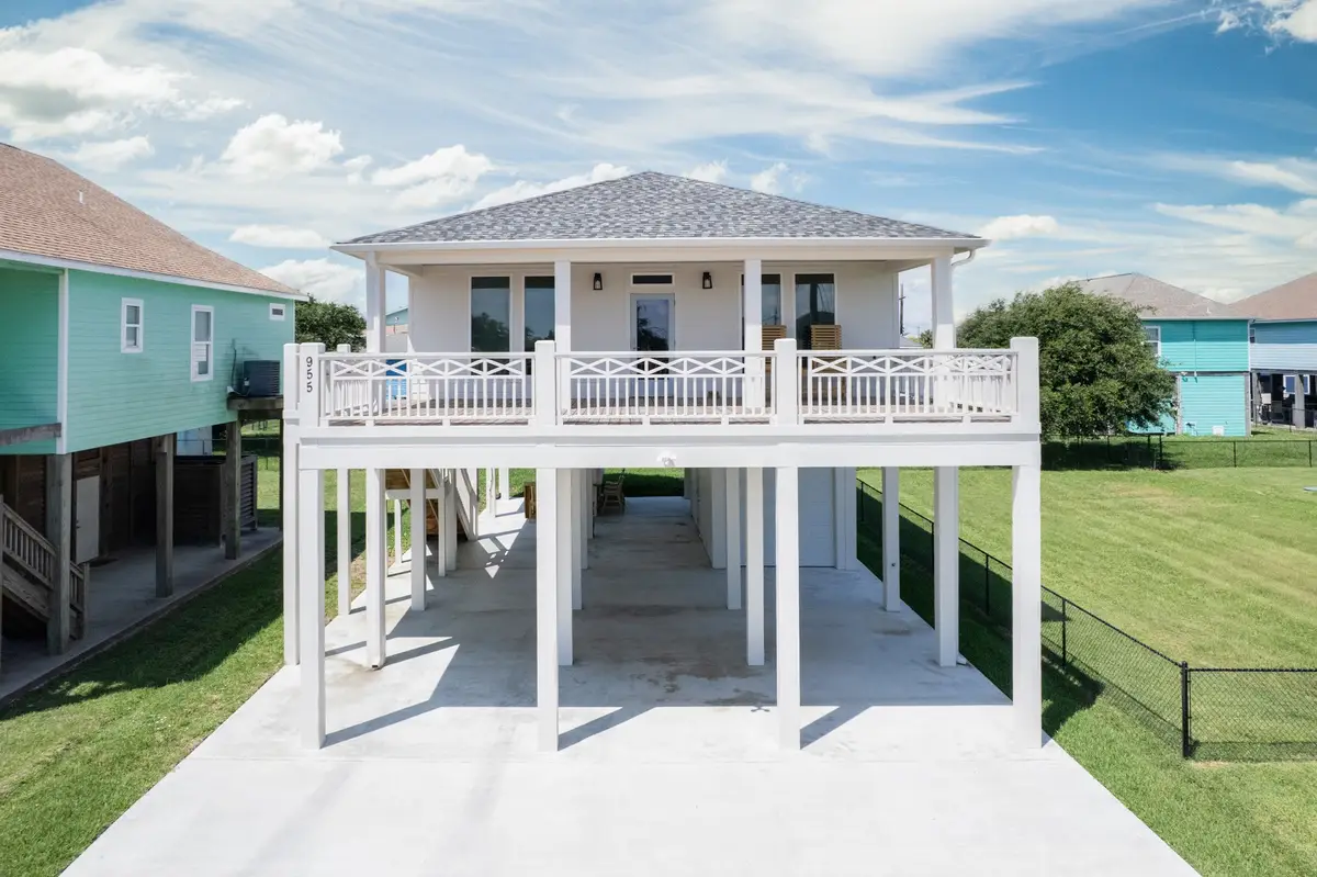 955 Wommack, Crystal Beach, TX 77650 - #1