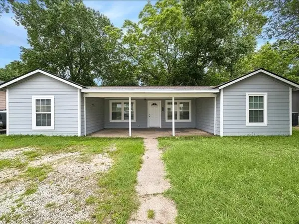 820 Texas Street, Liberty, TX 77575