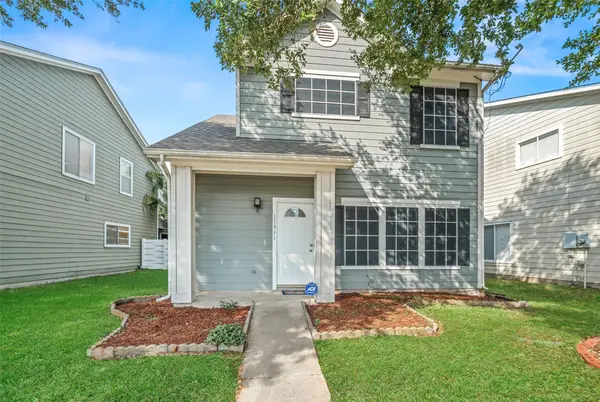 15931 S Alley Court, Houston, TX 77082