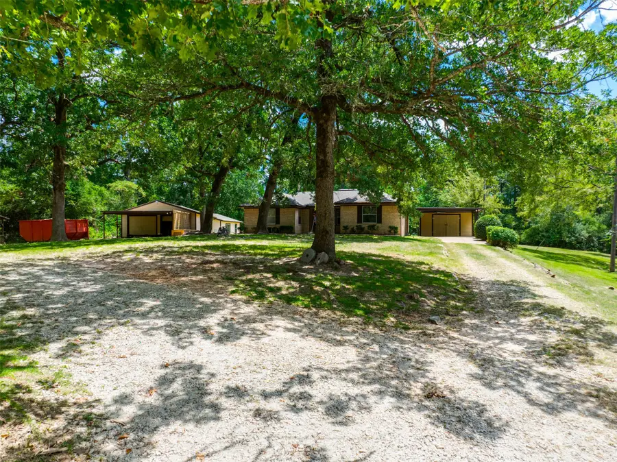 302 An County Road 3914, Palestine, TX 75801 - Image #2