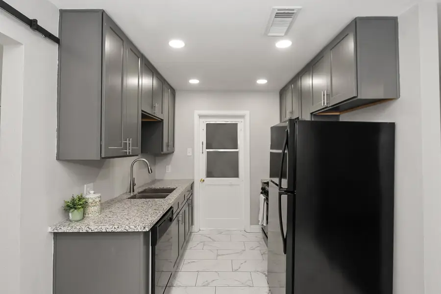 1218 Gary Avenue, Pasadena, TX 77502 - #3