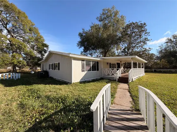 356 County Road 2321, Dayton, TX 77535