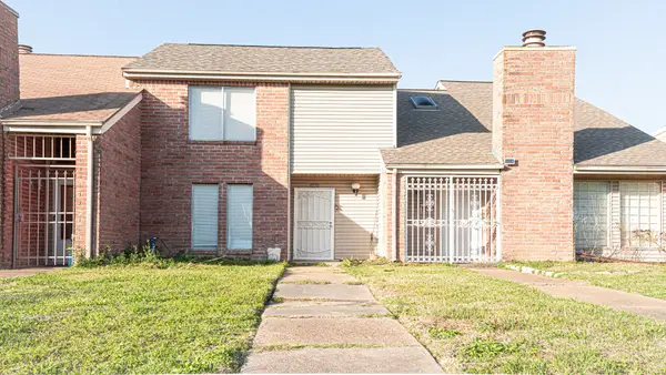 10920 Village Bend Lane #920, Houston, TX 77072