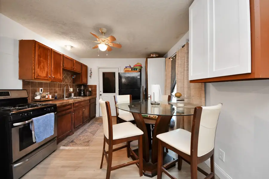 4926 Van Fleet Street, Houston, TX 77033 - Image #2