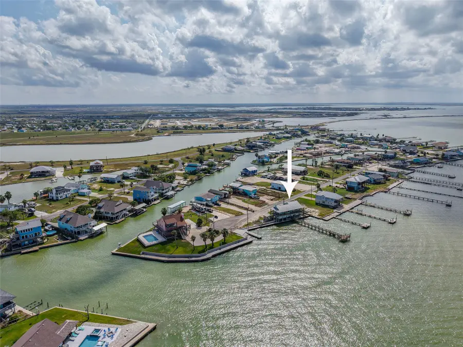 740 N Copano Cove Road, Rockport, TX 78382 - Image #3