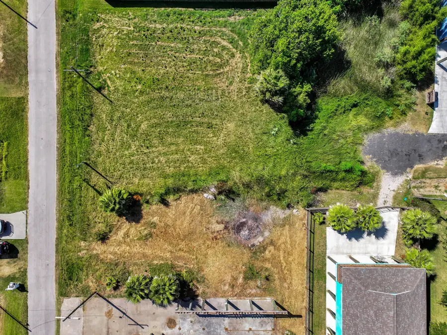 000 E Verdia Street, Port Bolivar, TX 77650 - Image #3