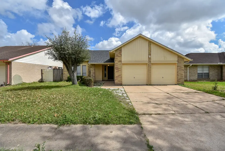 9426 Kingsvalley Street, Houston, TX 77075 - #2