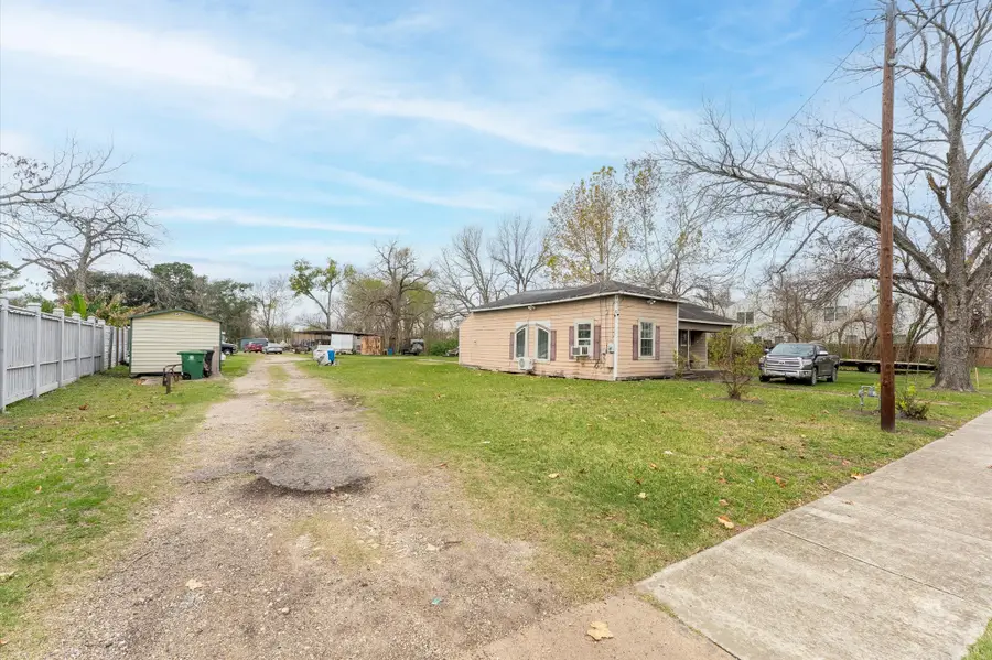 6415 Knox Street, Houston, TX 77091 - Image #2