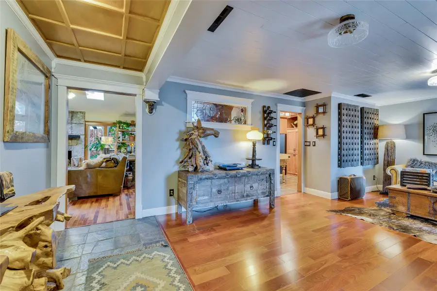 9709 Braes Valley Street, Austin, TX 78729 - Image #2