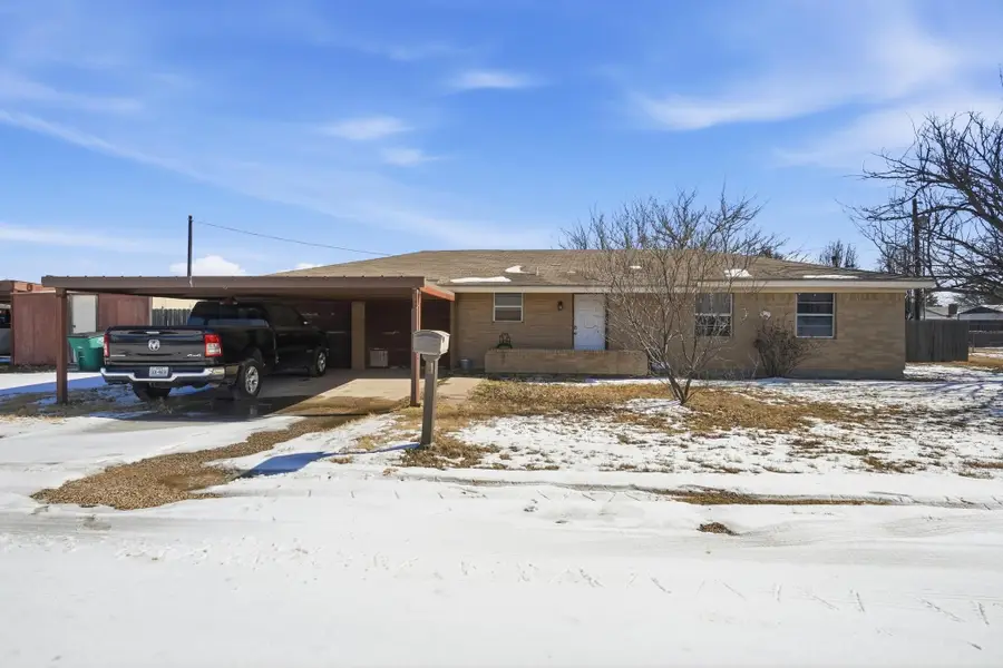 205 Field Street, Clyde, TX 79510 - #2