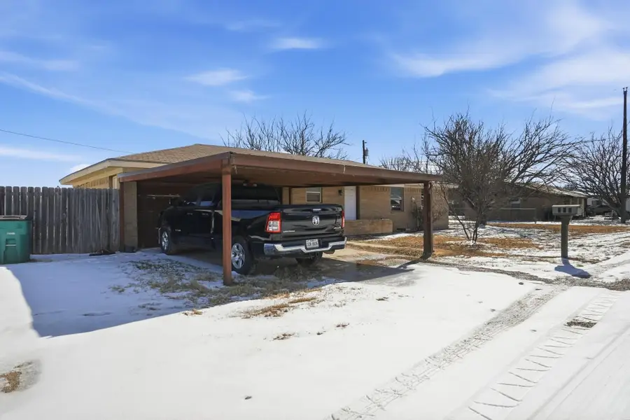 205 Field Street, Clyde, TX 79510 - #3
