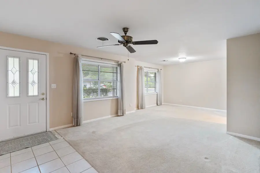 1317 Wallace Street, El Campo, TX 77437 - #2