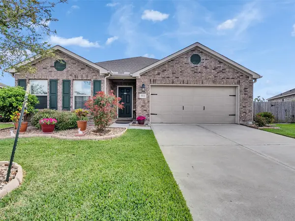 3502 Conquest Circle, Texas City, TX 77591