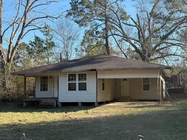 11823 Hwy 63 W, Wiergate, TX 75977