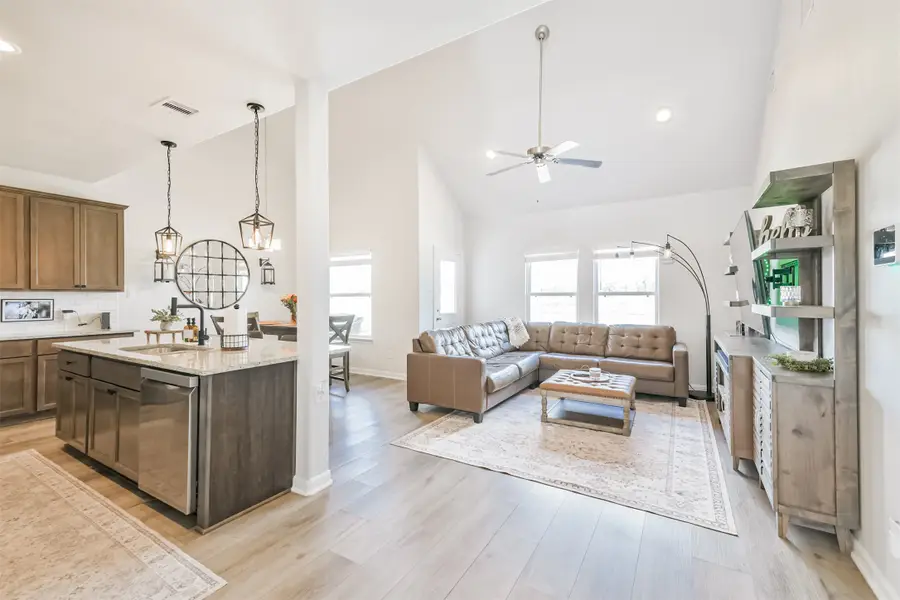 6138 Hazel Lake Dr, Conroe, TX 77303 - Image #2