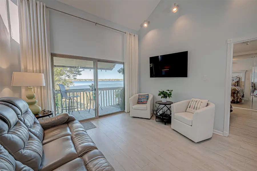 3900 Aspen Drive #308A, Montgomery, TX 77356 - Image #3