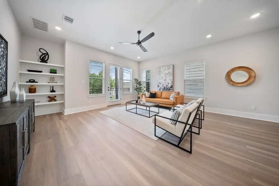 3516 Piney Woods Dr, Houston, TX 77018 - #2