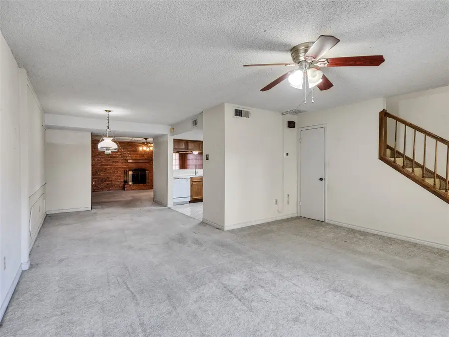 1320 Town Circle #1, Baytown, TX 77520 - Image #3