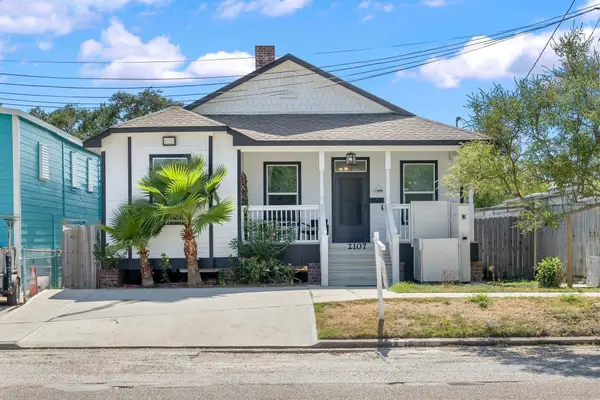 2107 54th Street, Galveston, TX 77551