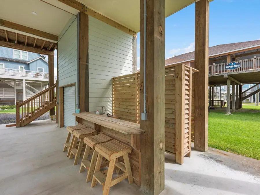 1998 Royalville Court, Crystal Beach, TX 77650 - #3