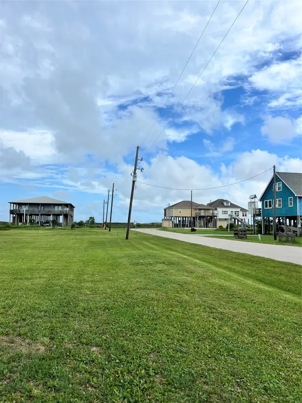 714 Salt Cedar Lane, Port Bolivar, TX 77650