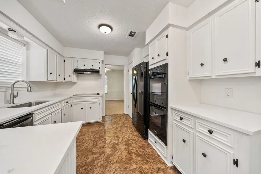 8 Flint Street, Conroe, TX 77301 - #3